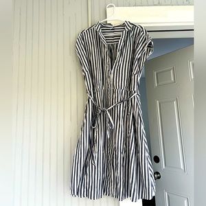 Old Navy Stripped Sleeveless Belted Dress